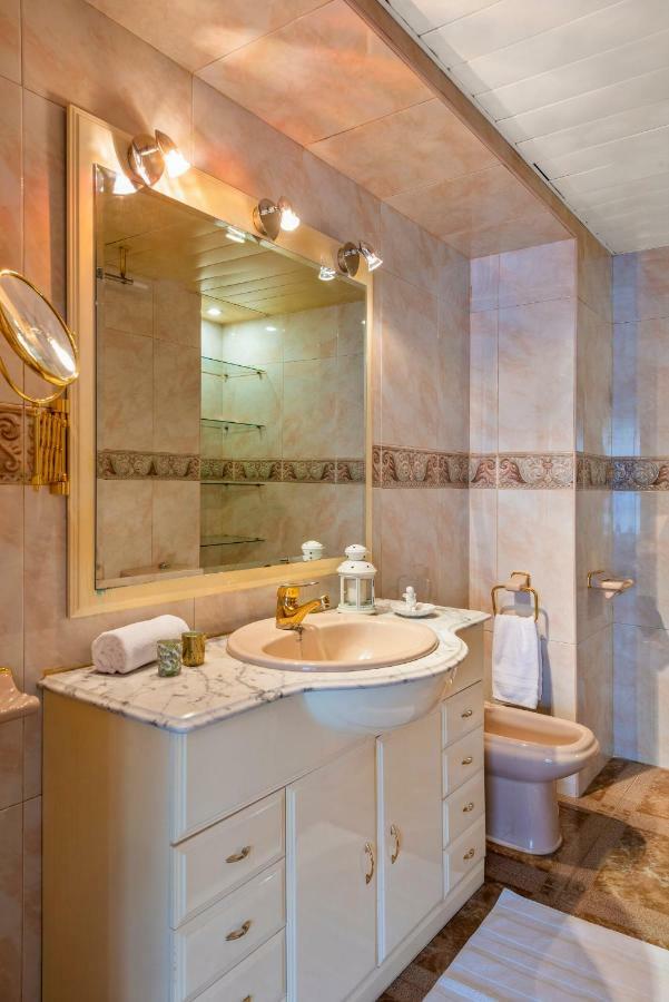 Hsh Suites Magdalena Séville Extérieur photo